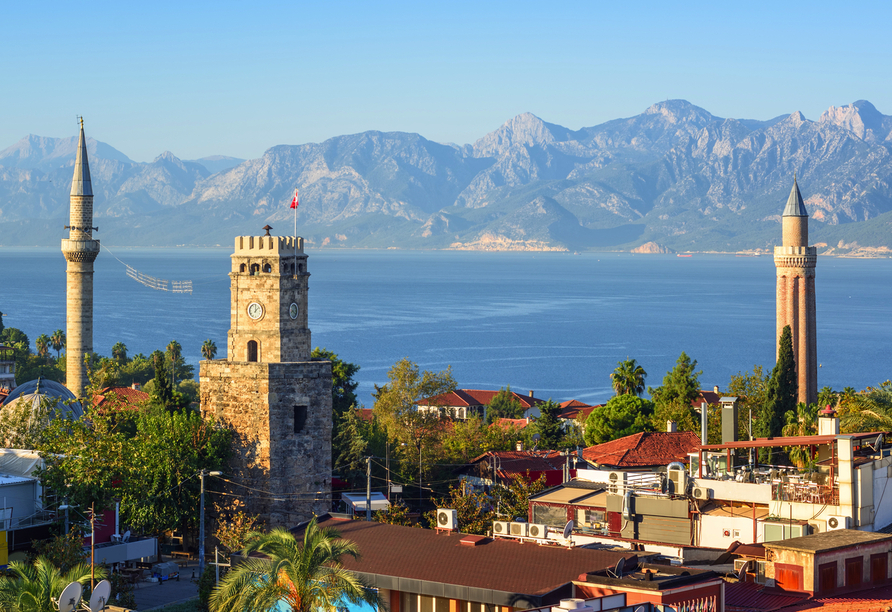 Entdecken Sie die schönsten Sehenswürdigkeiten von Antalya.