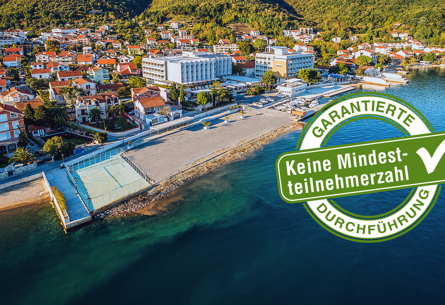 Ihr Carine Hotel Delfin liegt traumhaft in der Bucht von Kotor.