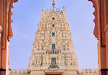 In der Heiligen Stadt Pushkar ist der Eintritt in den Brahma-Tempel für Sie inklusive.