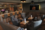 Im Restaurant gibt es zusätzlich eine Bar und Loungebereich.