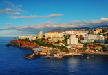 Bei einer Stadtführung lernen Sie die Inselhauptstadt Funchal kennen.