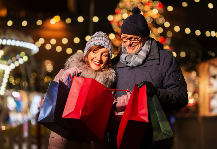 Auf den stimmungsvollen Weihnachtsmärkten lassen sich wunderbare Geschenke für Ihre Liebsten entdecken.