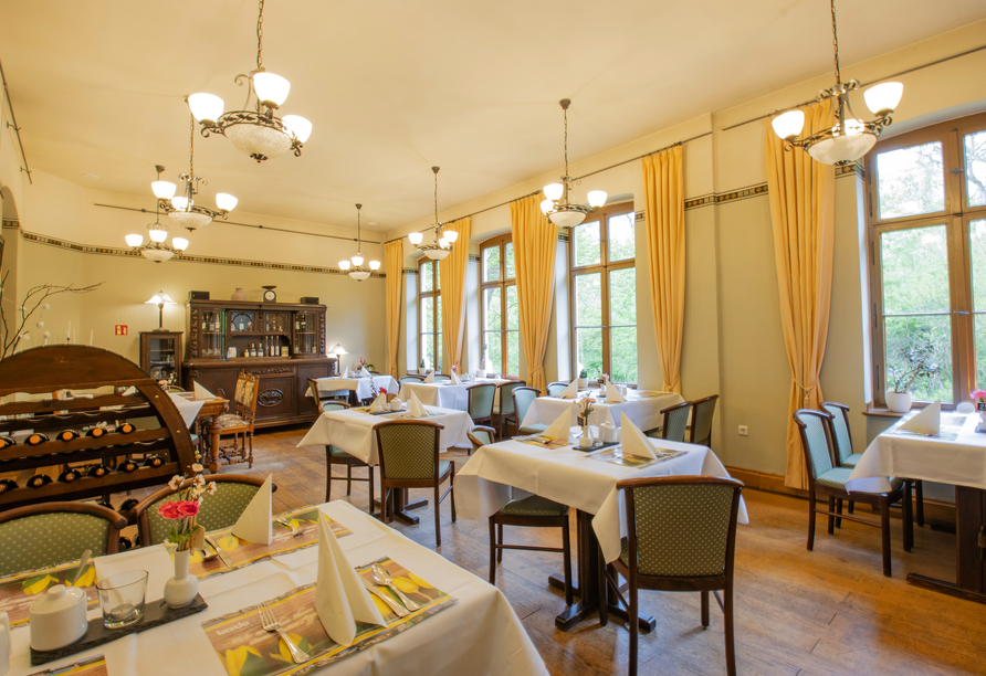 Das Restaurant bietet alles, was Ihr Herz begehrt.