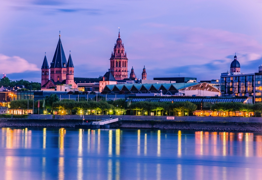 Glitzerndes Mainz mit dem Dom St. Martin