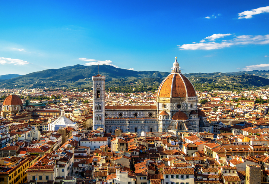 Ab Livorno bietet sich auch ein Ausflug nach Florenz an.