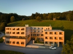 Das JUFA Hotel Laterns begrüßt Sie in herrlicher Alpenlandschaft.