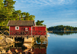 Rund um Stockholm erwarten Sie idyllische Schärengärten.