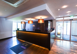 Die Rezeption im The Taste Hotel Heidenheim