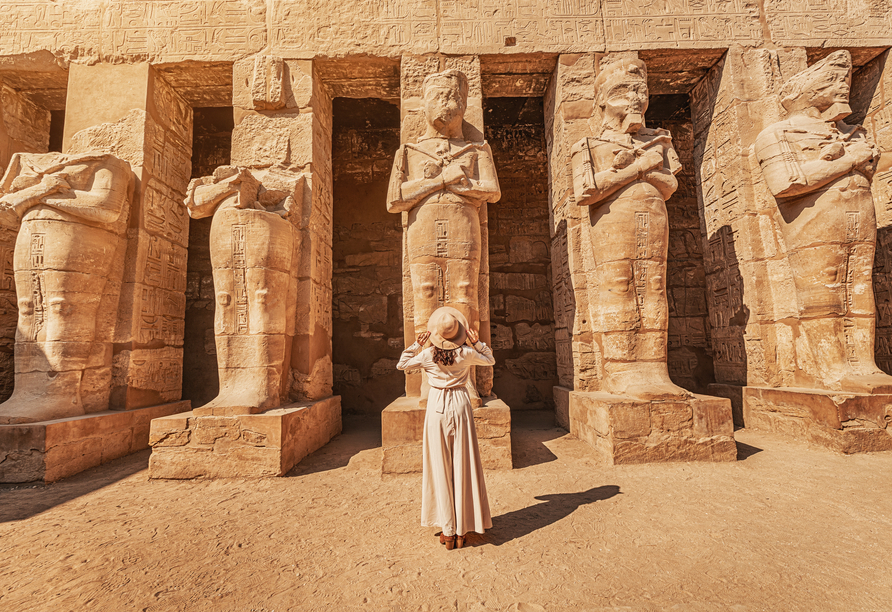 Mächtige Säulen, uralte Geheimnisse – Willkommen in der Tempelstadt von Karnak (optional).