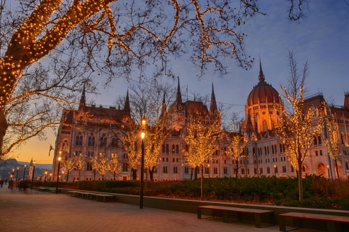 Freuen Sie sich auf Weihnachten in Budapest.