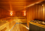 Entspannen Sie in der Sauna.