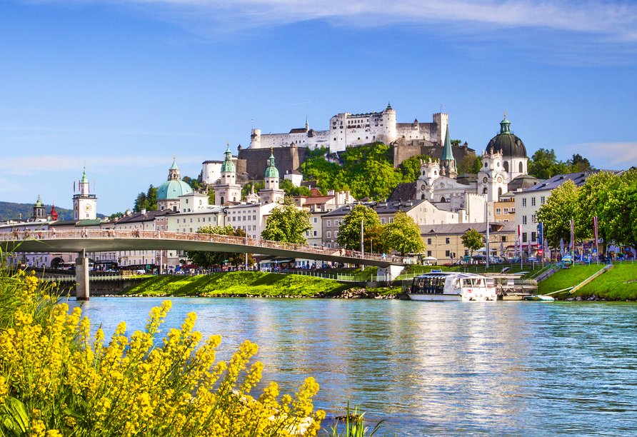Salzburg ist nur wenige Kilometer entfernt und erwartet Sie mit seiner barocken Schönheit.