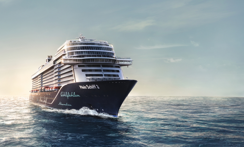 Mein Schiff 2 ab/an Bremerhaven