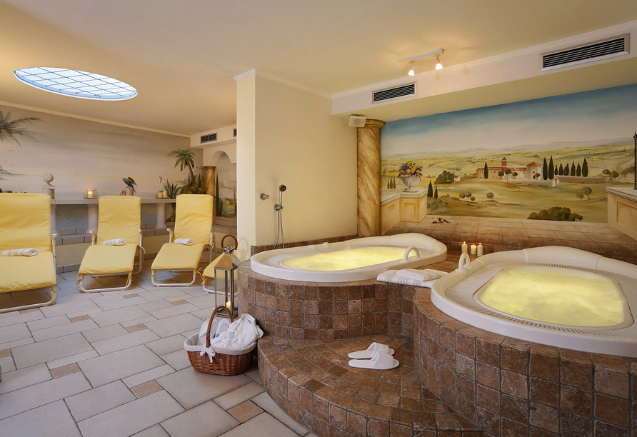 Entspannen Sie im Wellnessbereich des Landhaus Hotels Kristall.