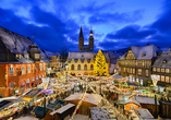 Eine Stadtführung und der Besuch des Weihnachtsmarktes in Goslar sind für Sie inklusive.