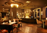 Die einladende Bar Ihres Hotels empfängt Sie mit raffinierten Drinks.