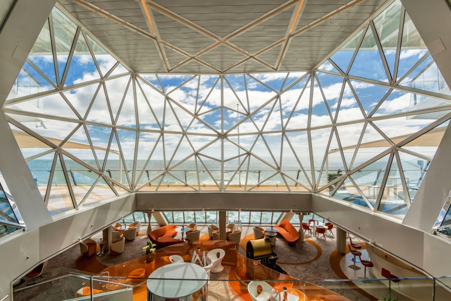 Die Große Freiheit an Bord der Mein Schiff 3 begeistert mit ihrer Architektur.