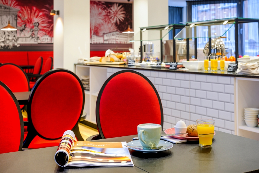 Starten Sie den Tag gut gestärkt bei einem reichhaltigen Frühstücksbuffet.