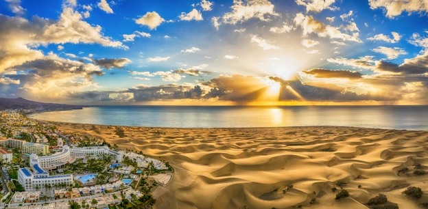 Panoramablick auf die Dünenlandschaft Maspalomas auf Gran Canaria