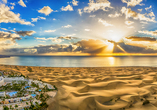 Im Süden der Insel Gran Canaria liegt Maspalomas mit den beeindruckenden Sanddünen.
