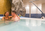 Entspannen Sie im Whirlpool des Hotels!