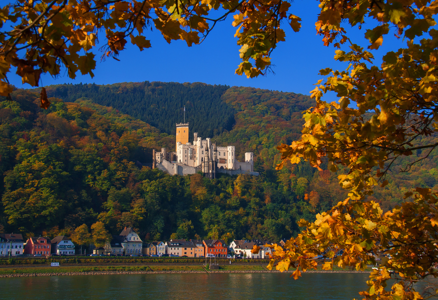 Ein Märchenschloss am Rhein – Stolzenfels verzaubert mit preußischer Pracht.