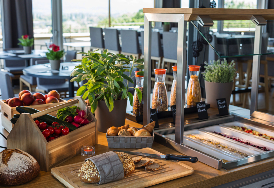 Starten Sie genussvoll in den Tag – mit einer großen Auswahl am Buffet.
