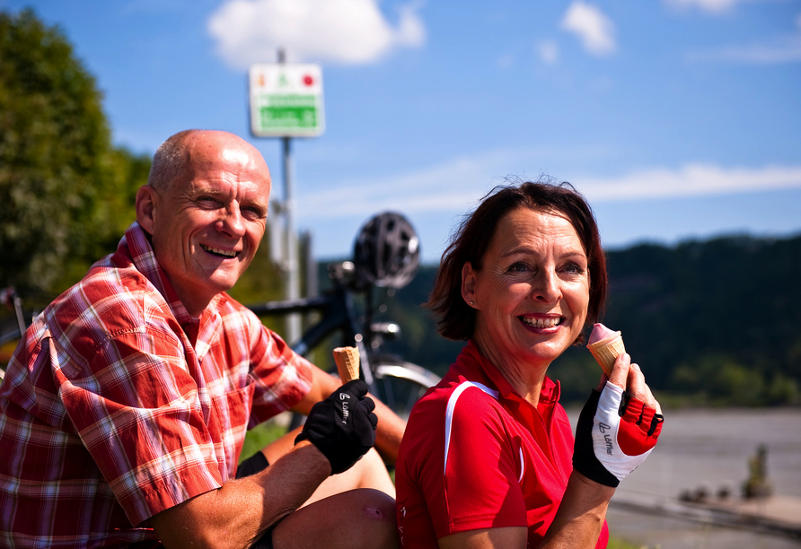 Machen Sie eine Pause von Ihrer Radtour und lassen Sie es sich gut gehen.
