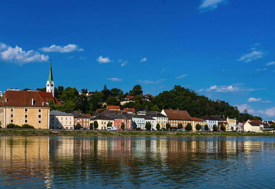 Blick auf Mauthausen an der Donau