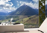 Entspannen Sie im Whirlpool des Hotels.