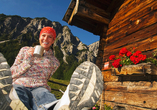 Unternehmen Sie ausgedehnte Wandertouren und genießen Sie die Auszeit in den Bergen!