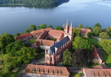 Besuchen Sie das malerisch gelegene Kloster Dobbertin.