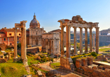 Rom erwartet Sie mit unzähligen Sehenswürdigkeiten, darunter das Forum Romanum...