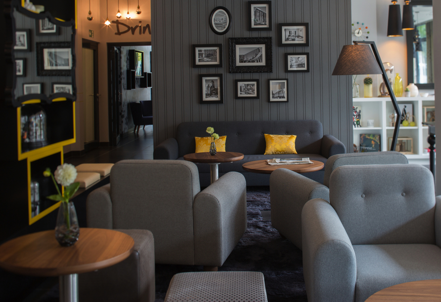 Modern, einladend, komfortabel: die Lobby im Hotel Capri by Fraser Frankfurt.