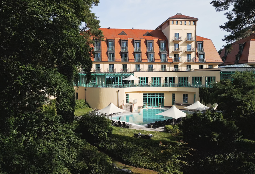 Ihr Resort befindet sich mitten im Grünen.