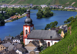 Der kleine Weinort Zell an der Mosel 