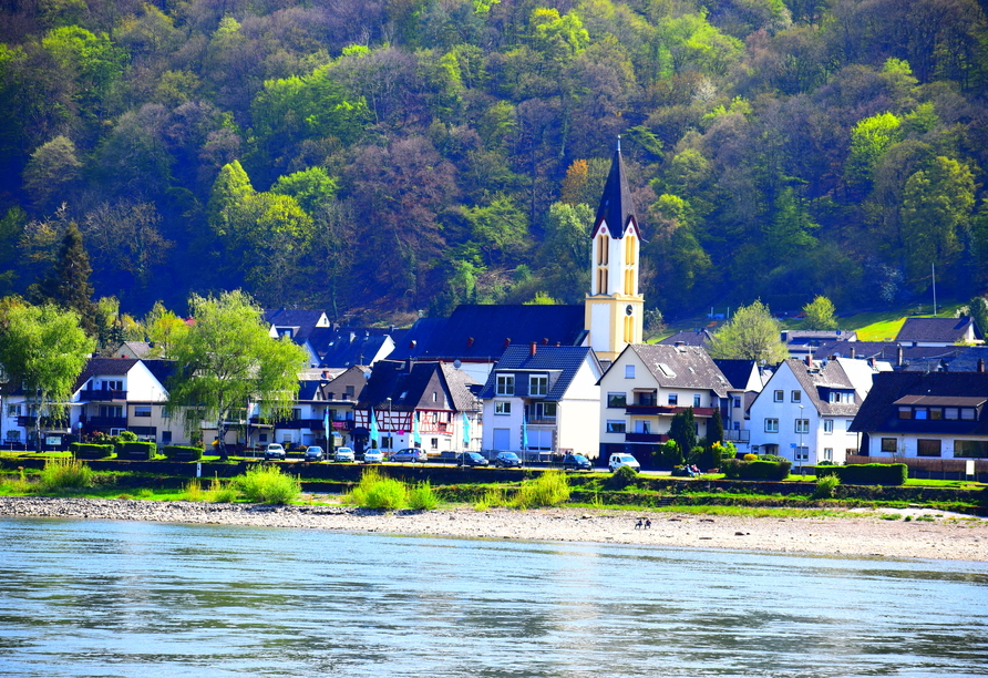 Osterspai am Rhein mit seinen schmucken Fachwerkhäusern