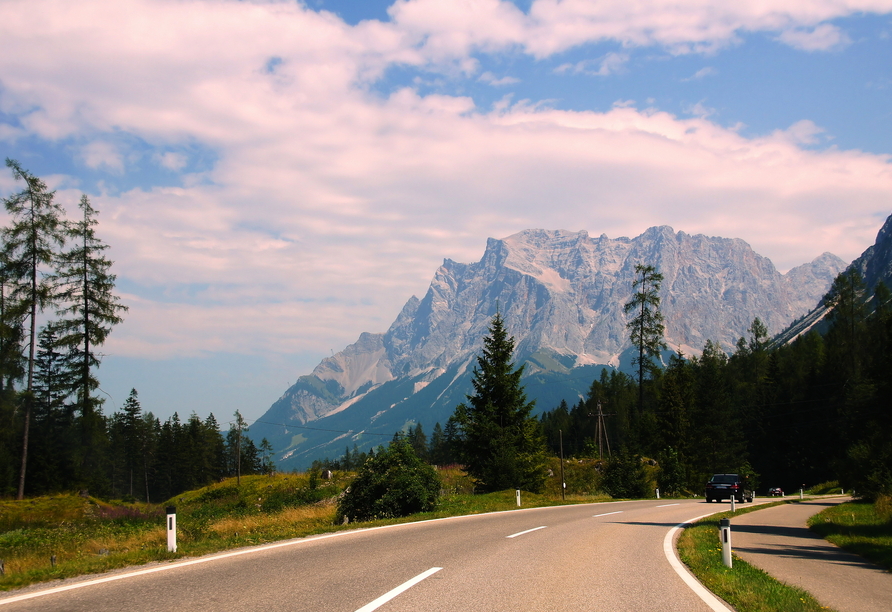 Der krönende Abschluss Ihrer Reise könnte der atemberaubende Blick auf die Zugspitze sein.