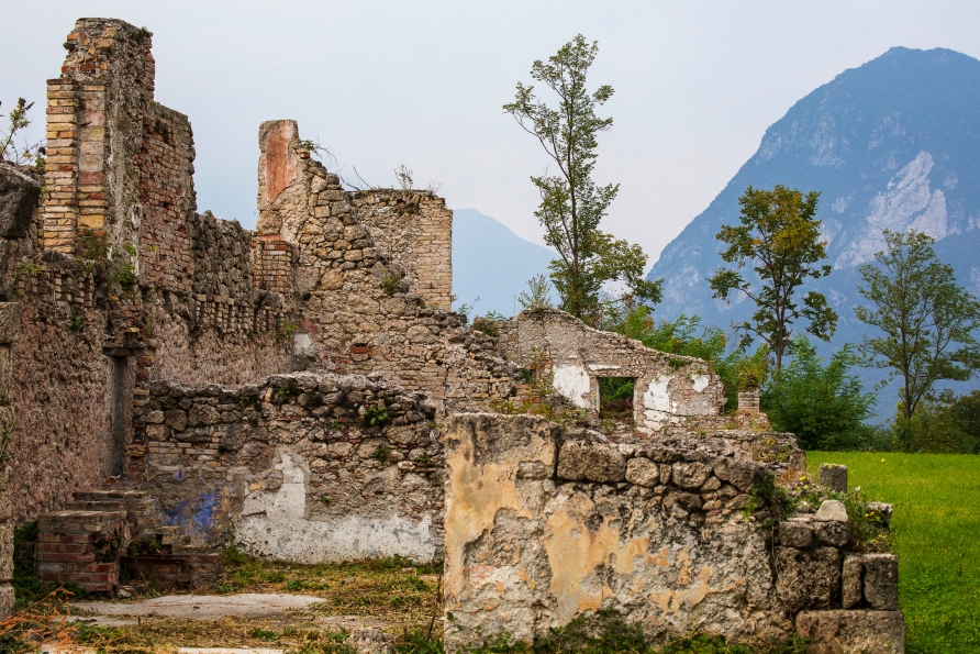 Ein kurzer Stopp in Osoppo lohnt sich – die historische Festung erzählt Geschichten.