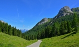 Radeln Sie durch die Karnischen Alpen – Panorama inklusive auf jedem Kilometer.