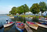 Flanieren am Seeufer – Ihr Radurlaub beginnt und endet am idyllischen Chiemsee.