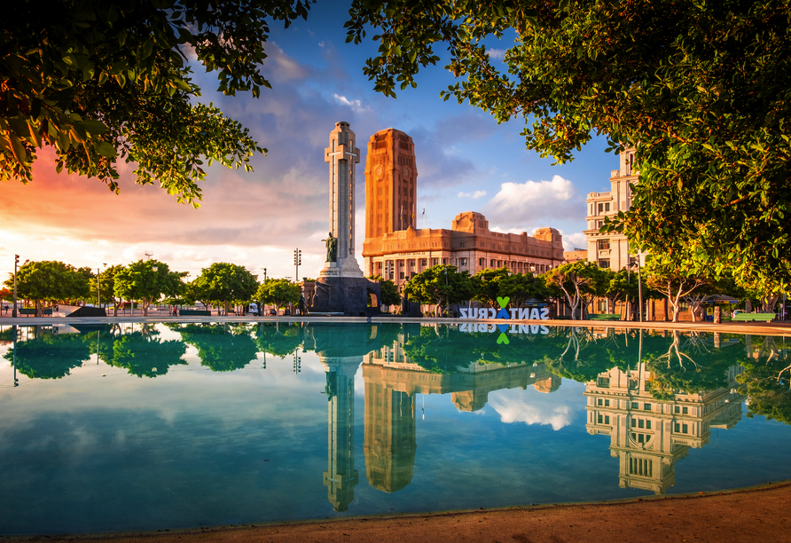Die Plaza de España ist der größte Platz von Santa Cruz de Tenerife.