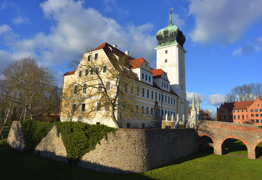 Das Barockschloss Delitzsch lockt mit winterlicher Kulisse und geschichtsträchtiger Atmosphäre.