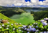 Vom Aussichtspunkt Vista do Rei in Sete Cidades genießen Sie eine unglaubliche Aussicht.