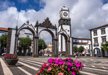 Bei einem ausgiebigen Stadtrundgang lernen Sie die hübsche Stadt Ponta Delgada kennen und lieben.
