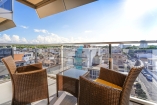 Genießen Sie die Aussicht vom Balkon Ihres Zimmers (Beispiel).