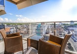 Genießen Sie die Aussicht vom Balkon Ihres Zimmers (Beispiel).
