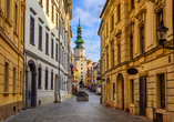 Spazieren Sie durch die Altstadt von Bratislava.