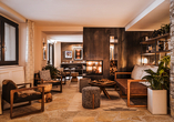 Loungebereich im Hotel Faern Crans-Montana