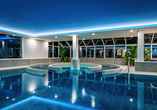 Der Wellnessbereich mit Hallenbad und vielem mehr lädt zum Entspannen ein.